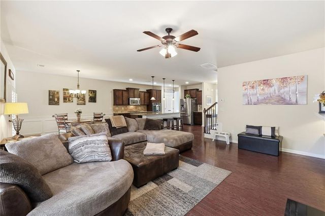 7232 Lake Sterling Boulevard, Flowery Branch, GA 30542