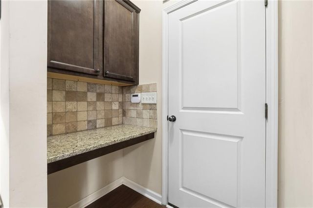 7232 Lake Sterling Boulevard, Flowery Branch, GA 30542