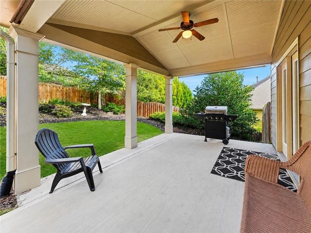7232 Lake Sterling Boulevard, Flowery Branch, GA 30542