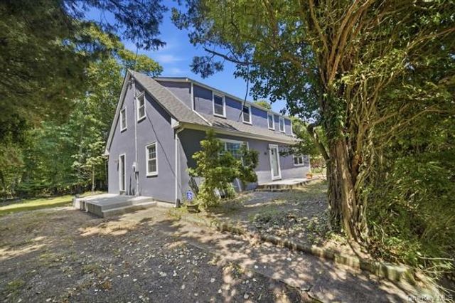 458 N Magee Street, Southampton, NY 11968