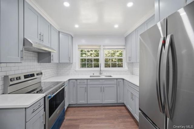 458 N Magee Street, Southampton, NY 11968