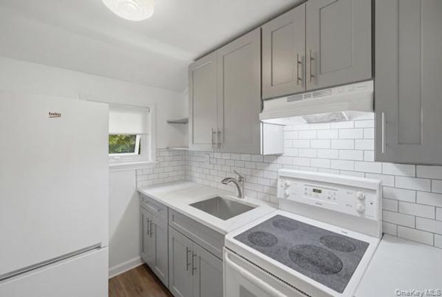 458 N Magee Street, Southampton, NY 11968