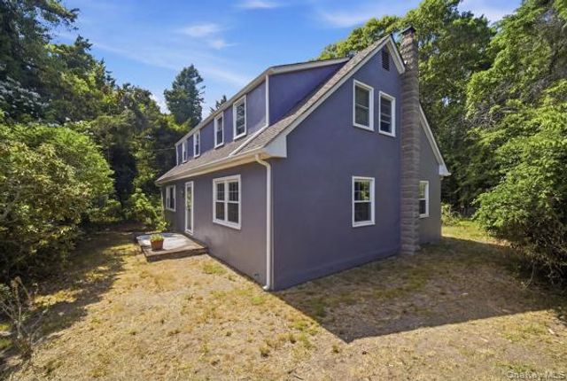 458 N Magee Street, Southampton, NY 11968