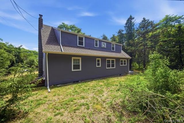 458 N Magee Street, Southampton, NY 11968