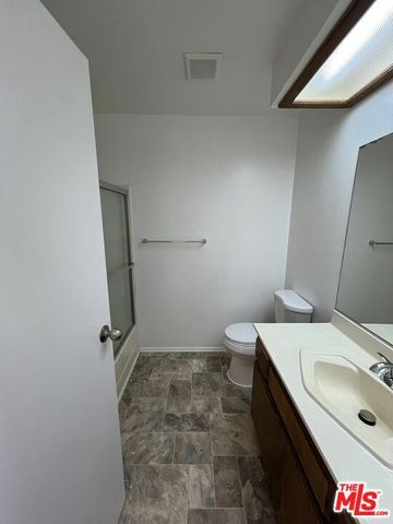 1114 W 155th Street B, Gardena, CA 90247