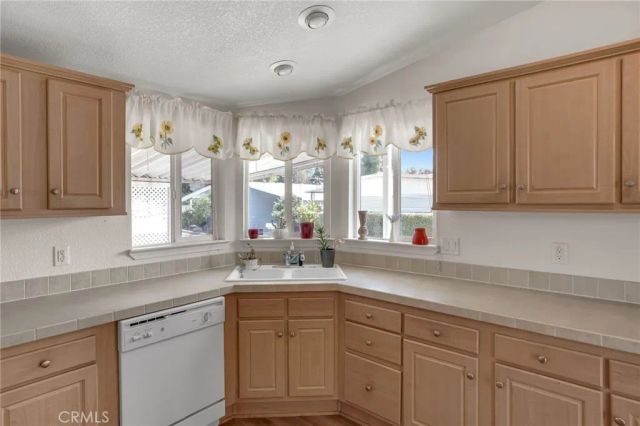 1001 W Lambert 219, La Habra, CA 90631