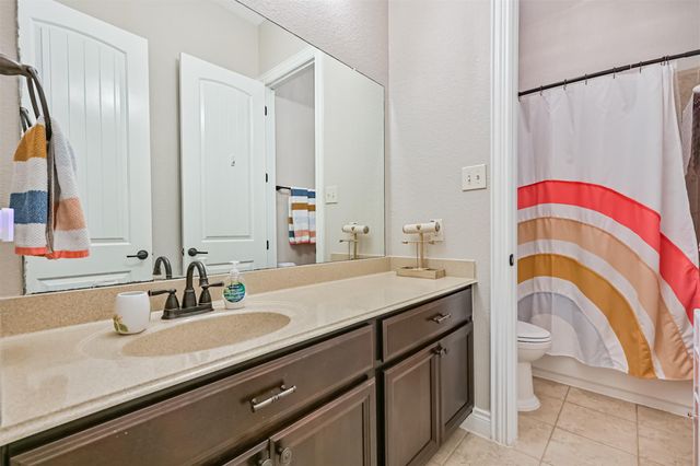 281 Westwood Drive, League City, TX 77573