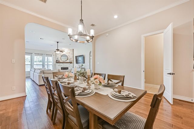 281 Westwood Drive, League City, TX 77573