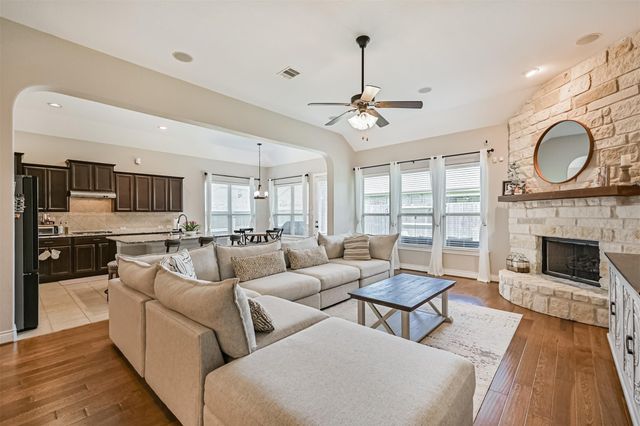 281 Westwood Drive, League City, TX 77573