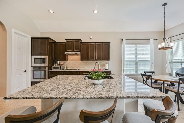281 Westwood Drive, League City, TX 77573