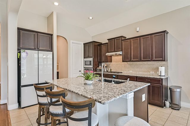 281 Westwood Drive, League City, TX 77573