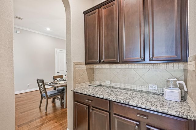 281 Westwood Drive, League City, TX 77573