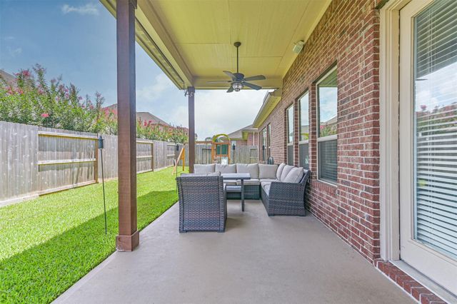 281 Westwood Drive, League City, TX 77573