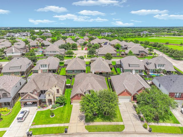 281 Westwood Drive, League City, TX 77573