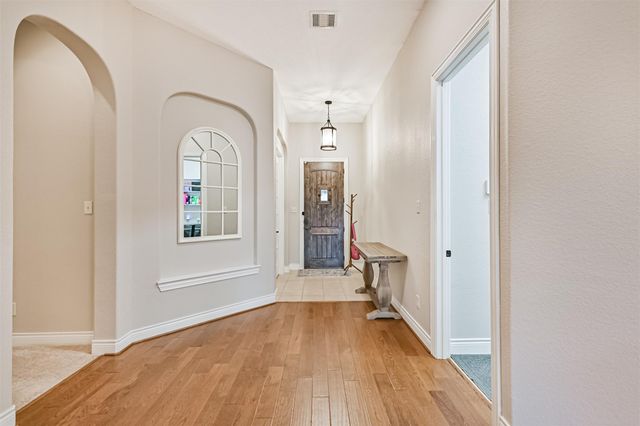 281 Westwood Drive, League City, TX 77573