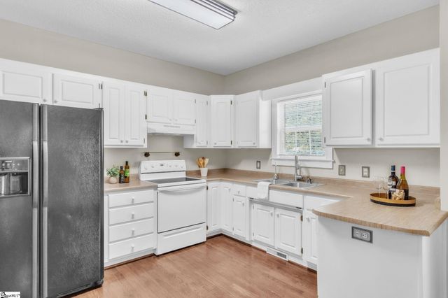 111 Stablechase Drive, Greenville, SC 29617