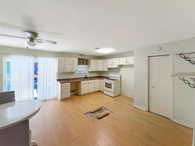 4744 Randall Road, Orange, TX 77632