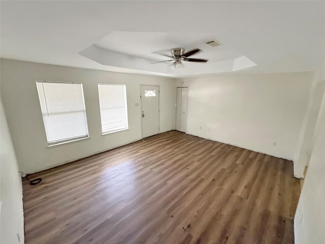 4744 Randall Road, Orange, TX 77632