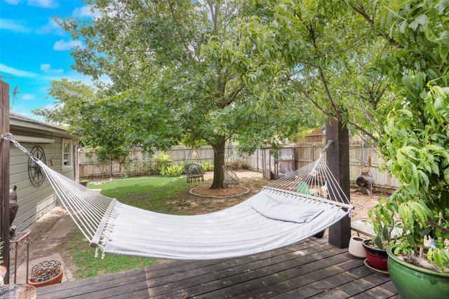 405 Pecan Street, Forreston, TX 76041