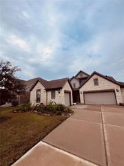 9615 Slumbering Willow Lane, Richmond, TX 77406
