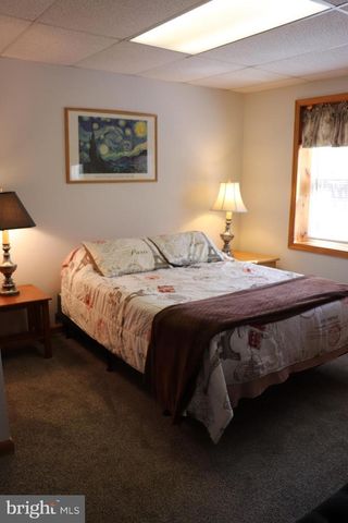 20 BIRCH ST, Lake Harmony, PA 18624