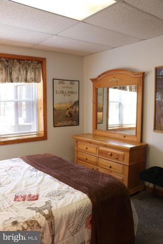 20 BIRCH ST, Lake Harmony, PA 18624