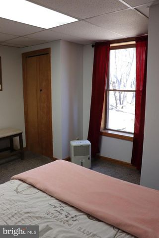 20 BIRCH ST, Lake Harmony, PA 18624