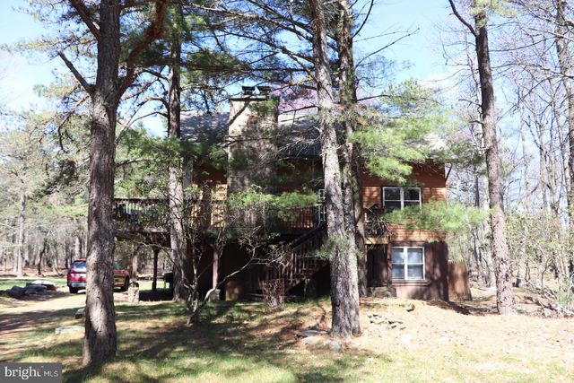 20 BIRCH ST, Lake Harmony, PA 18624