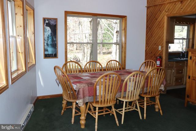 20 BIRCH ST, Lake Harmony, PA 18624