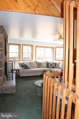 20 BIRCH ST, Lake Harmony, PA 18624