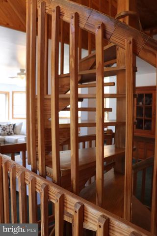 20 BIRCH ST, Lake Harmony, PA 18624