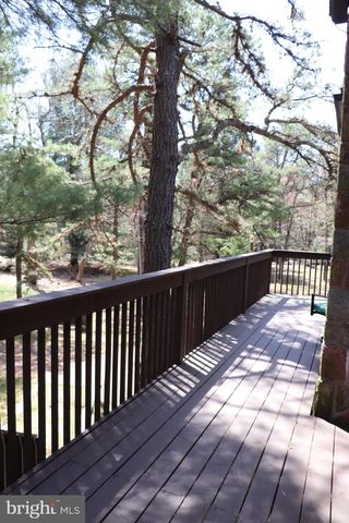 20 BIRCH ST, Lake Harmony, PA 18624