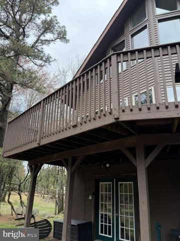20 BIRCH ST, Lake Harmony, PA 18624