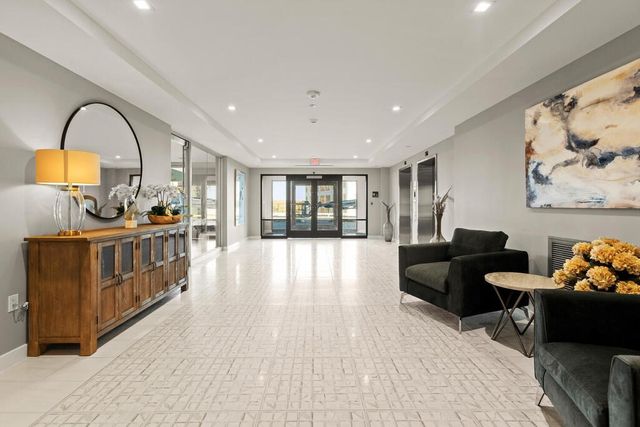 30 Collins Avenue 000, Saugus, MA 01906