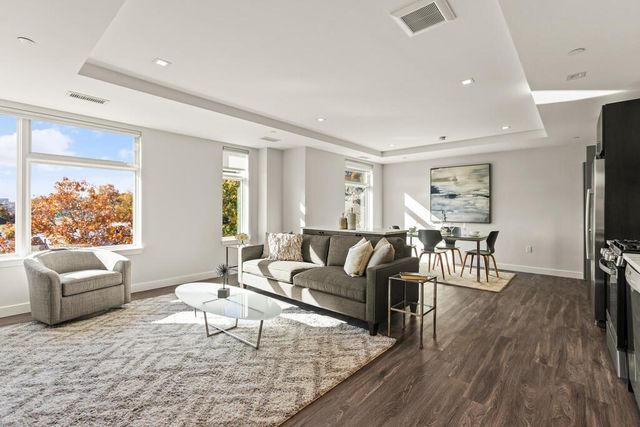 30 Collins Avenue 000, Saugus, MA 01906