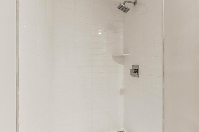 30 Collins Avenue 000, Saugus, MA 01906