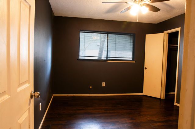 1918 Crystal Springs Drive, Houston, TX 77339