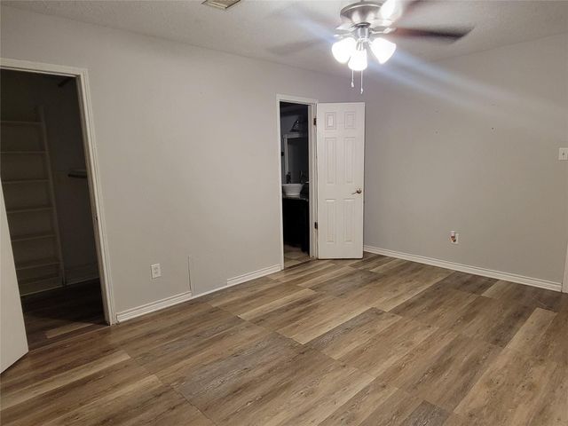 1918 Crystal Springs Drive, Houston, TX 77339