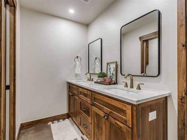 7562 NW Lorraine Drive, Piedmont, OK 73078