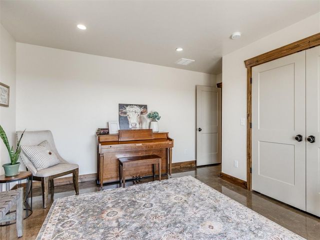 7562 NW Lorraine Drive, Piedmont, OK 73078