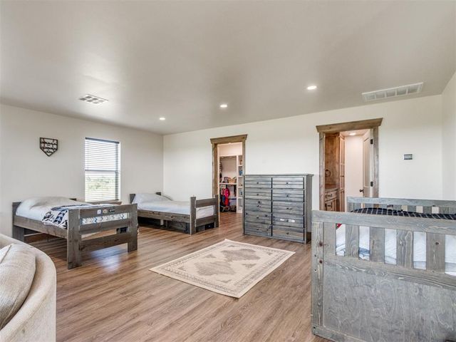 7562 NW Lorraine Drive, Piedmont, OK 73078