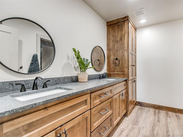 7562 NW Lorraine Drive, Piedmont, OK 73078