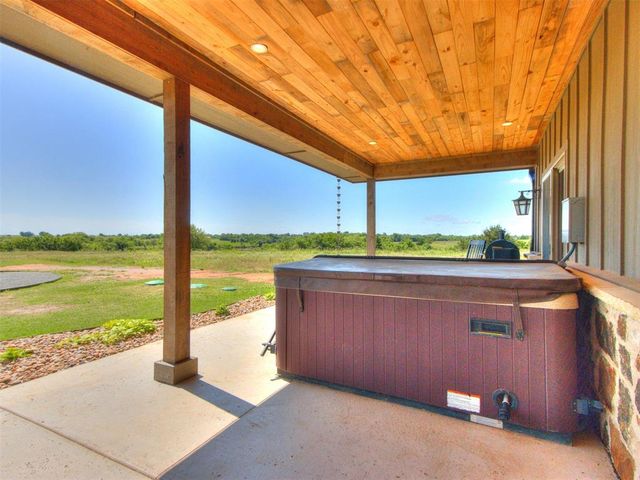 7562 NW Lorraine Drive, Piedmont, OK 73078
