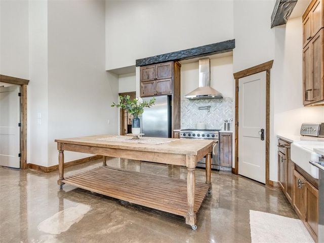 7562 NW Lorraine Drive, Piedmont, OK 73078