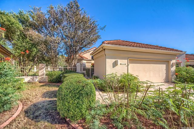 104 Coterie Pl, Boerne, TX 78006