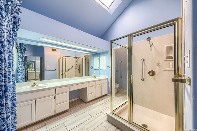 104 Coterie Pl, Boerne, TX 78006