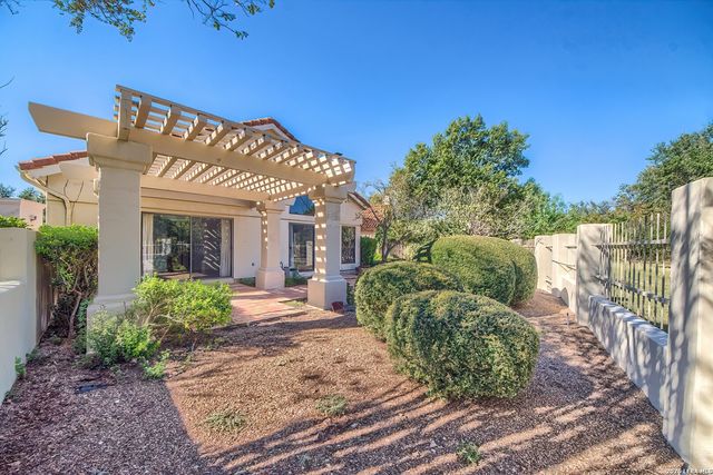 104 Coterie Pl, Boerne, TX 78006