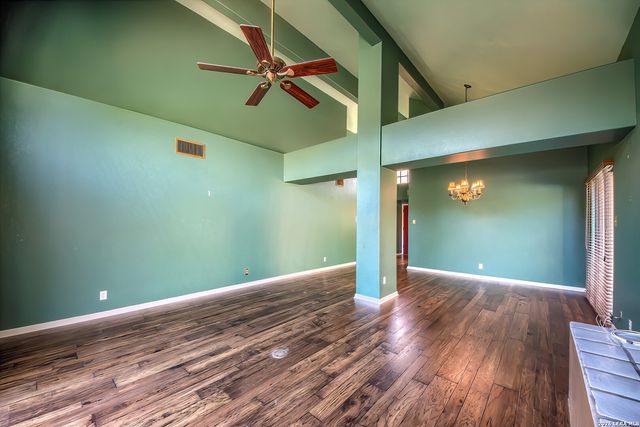 104 Coterie Pl, Boerne, TX 78006