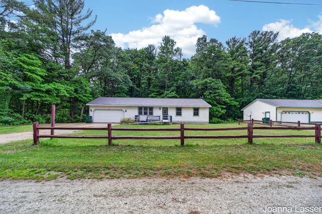 1518 E Mcmillan Road, Dalton Twp, MI 49445