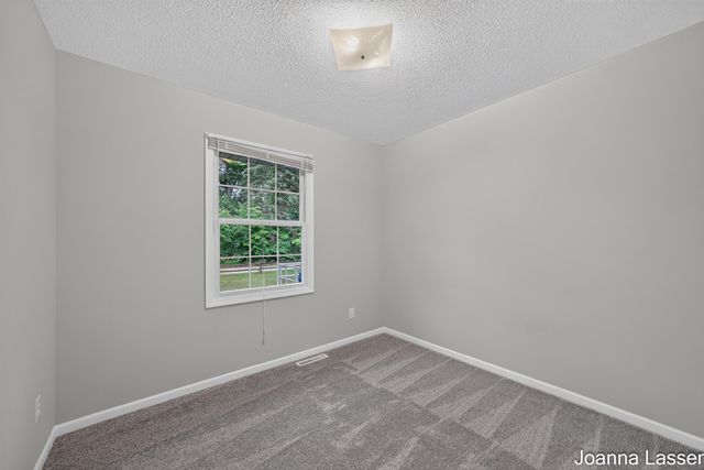 1518 E Mcmillan Road, Dalton Twp, MI 49445
